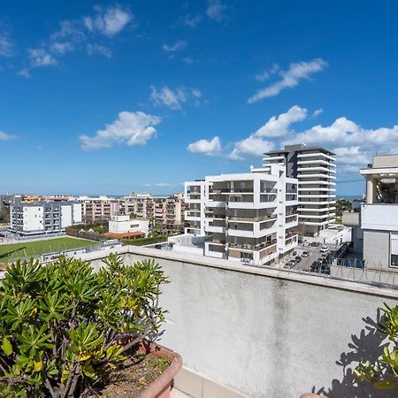 טרני Grazia Attic Apartment With Terrace מראה חיצוני תמונה
