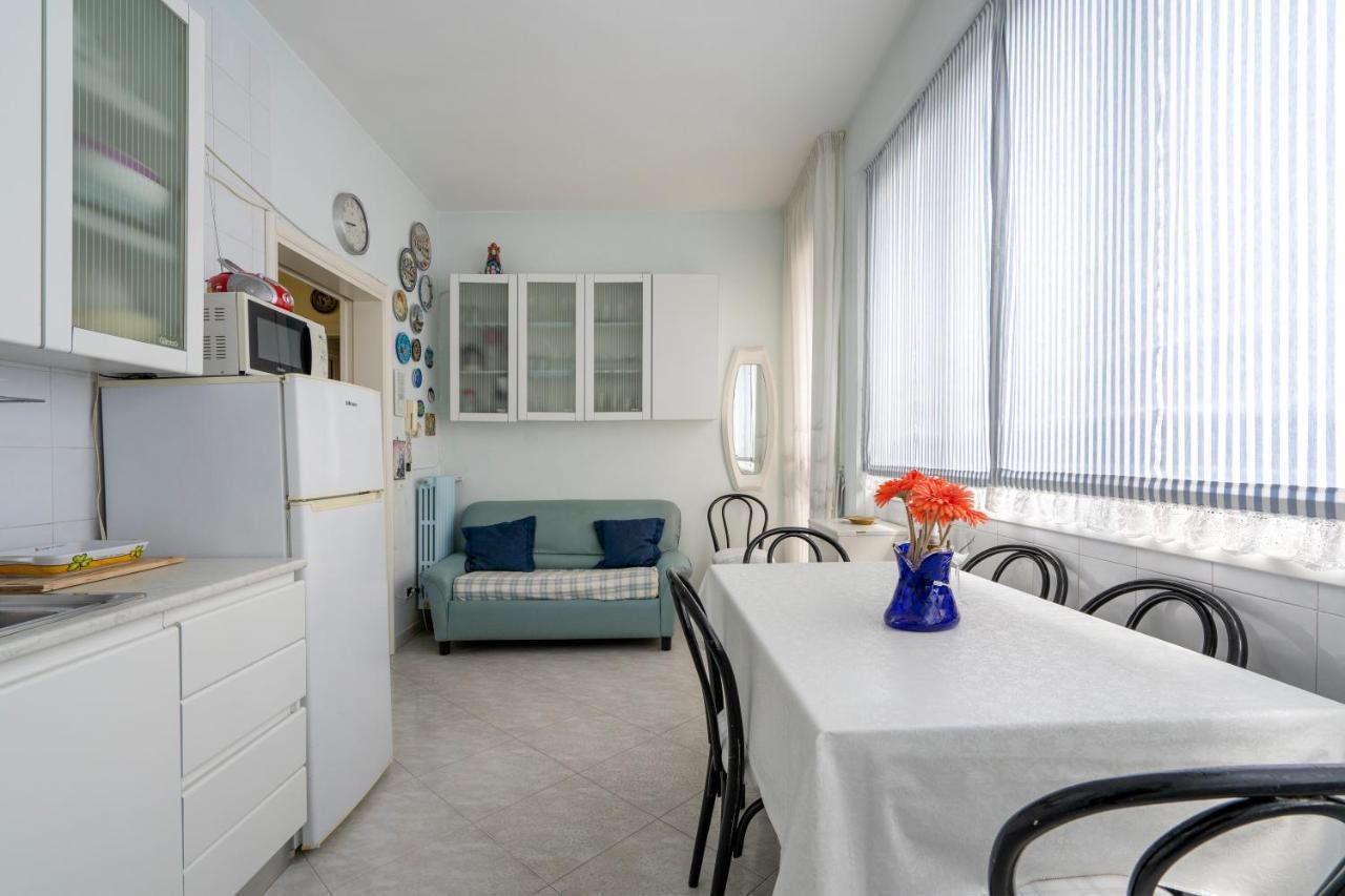 טרני Grazia Attic Apartment With Terrace מראה חיצוני תמונה