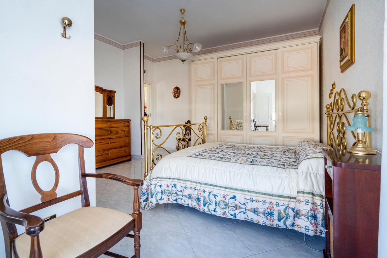 טרני Grazia Attic Apartment With Terrace מראה חיצוני תמונה