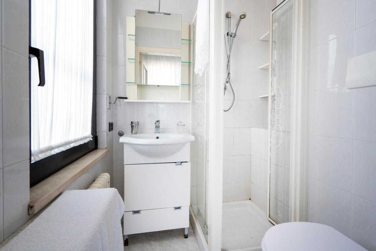 טרני Grazia Attic Apartment With Terrace מראה חיצוני תמונה