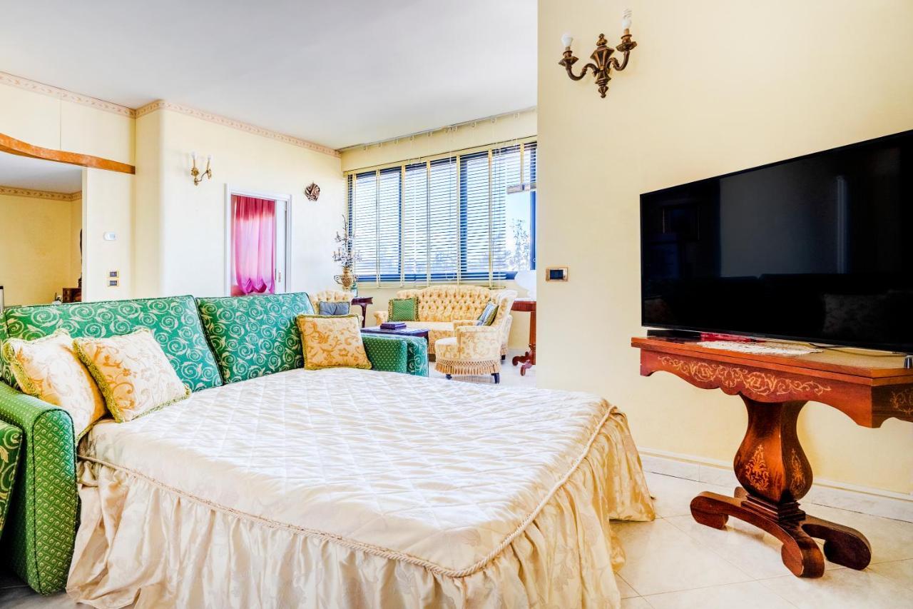 טרני Grazia Attic Apartment With Terrace מראה חיצוני תמונה
